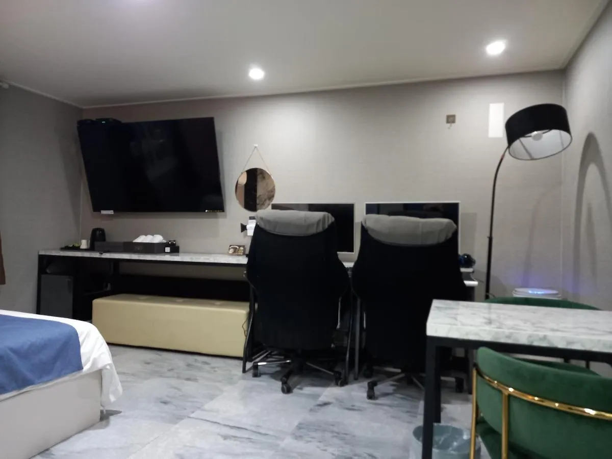 On & Off Hotel Bupyeong Incheon