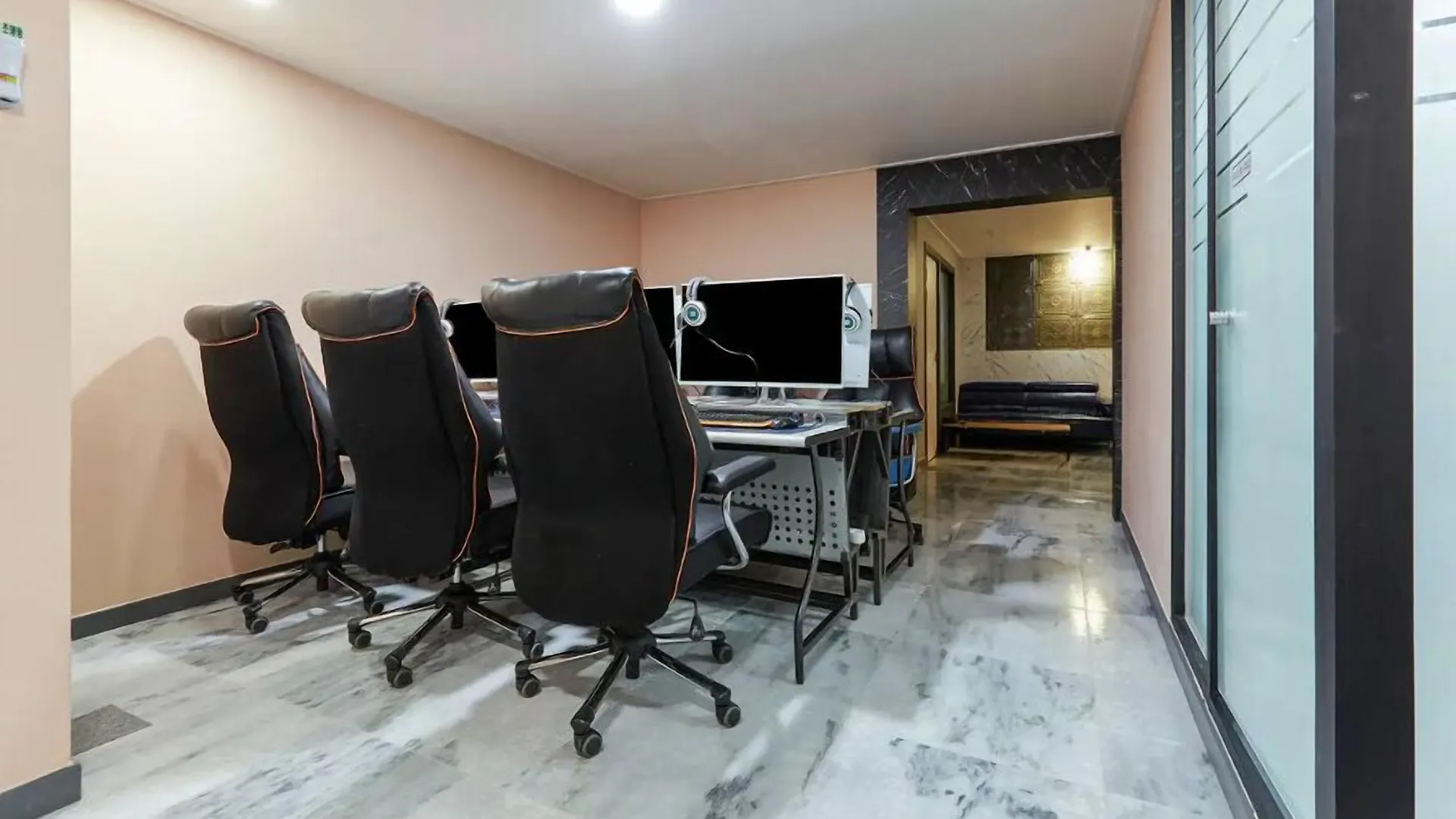 On & Off Hotel Bupyeong Incheon 0*,